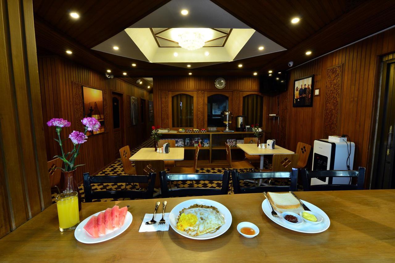 แบกแพกเกอร์ โฮสเทล ย่างกุ้ง ภายนอก รูปภาพ